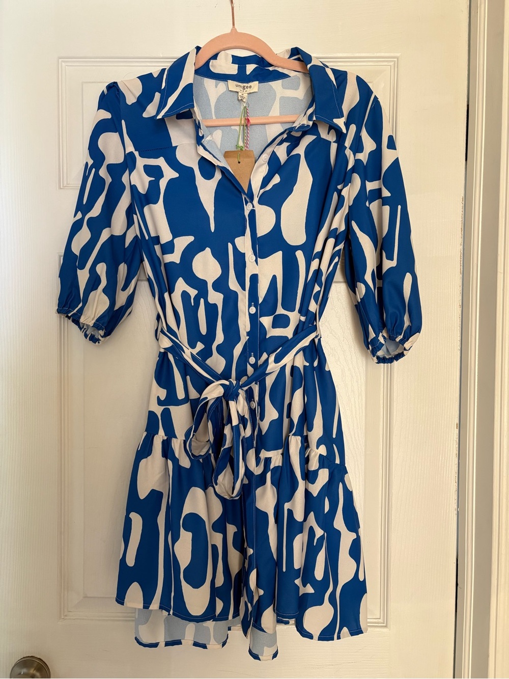 Umgee | Women’s Medium | Blue & White Abstract Print Tie-Waist Dress